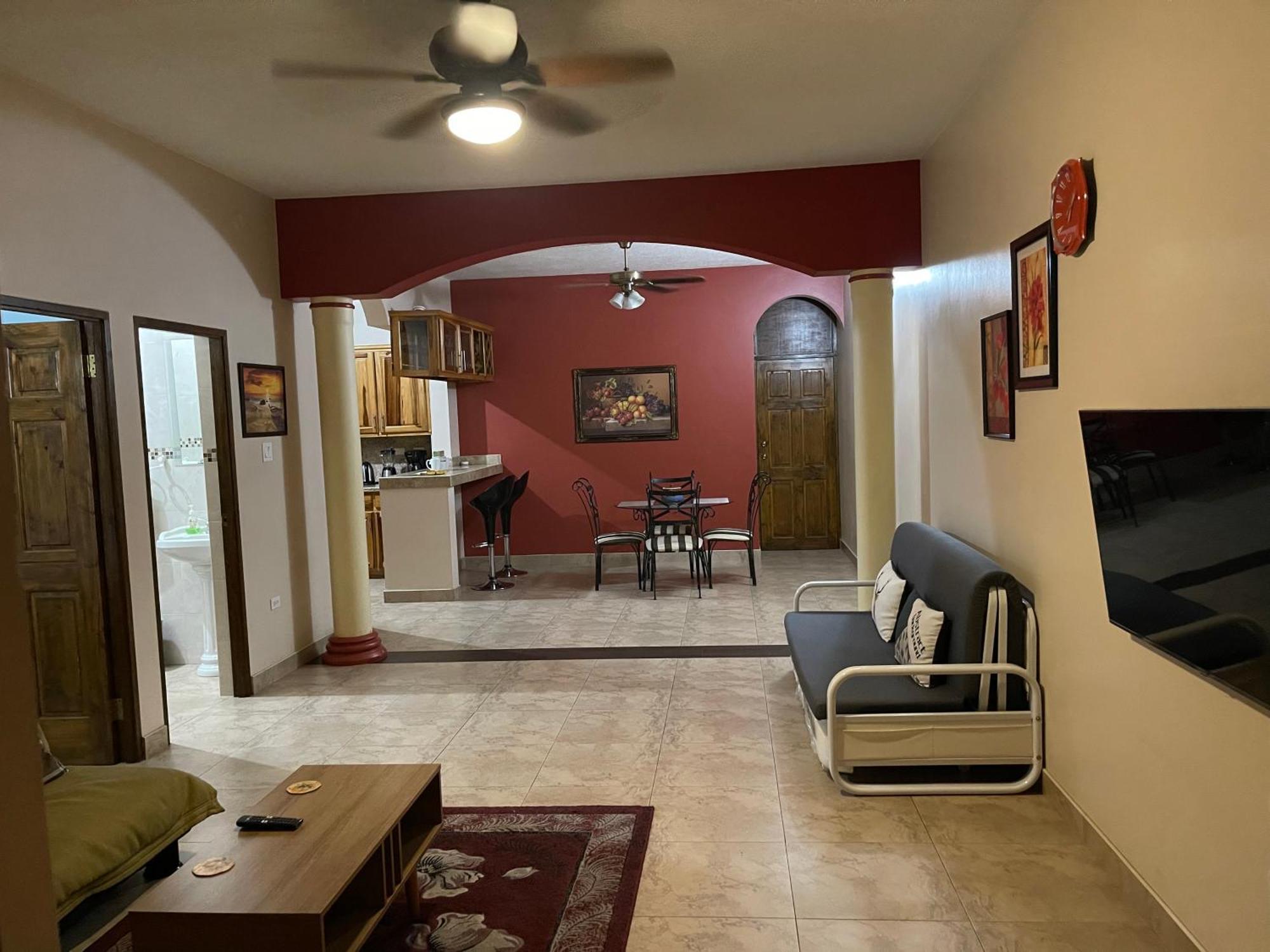 Le Quad - One Bedroom & Studio Apt - Private, Spacious & Secured Kingston Bagian luar foto